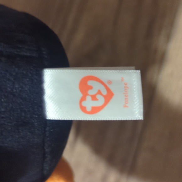 Beanie Boo - Penelope Penguin - Picture 3 of 4